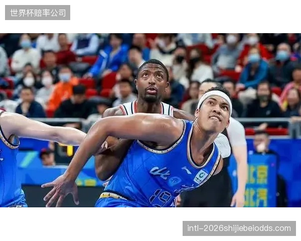 厄瓜多尔首战将迎战科特迪瓦，如何应对其强大的身体冲击是关键。